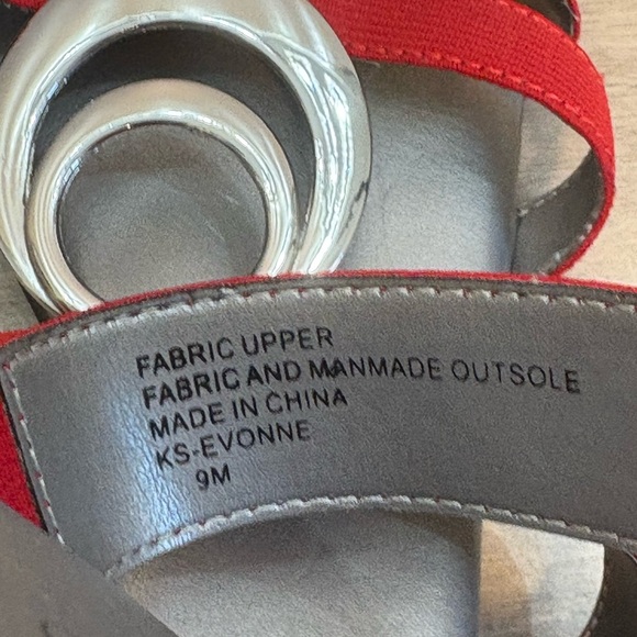 Karen Scott Women’s Red Evonne Elastic Comfort Slip on Slide Sandals | Size 9 - Picture 9 of 9